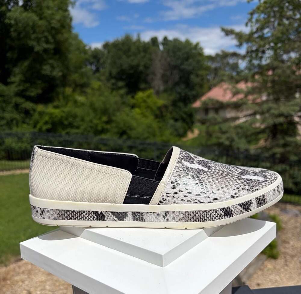 New LOGO by Lori Goldstein Megan Mixed Media Slip-On Sneaker Snake Print Sz 8.5M